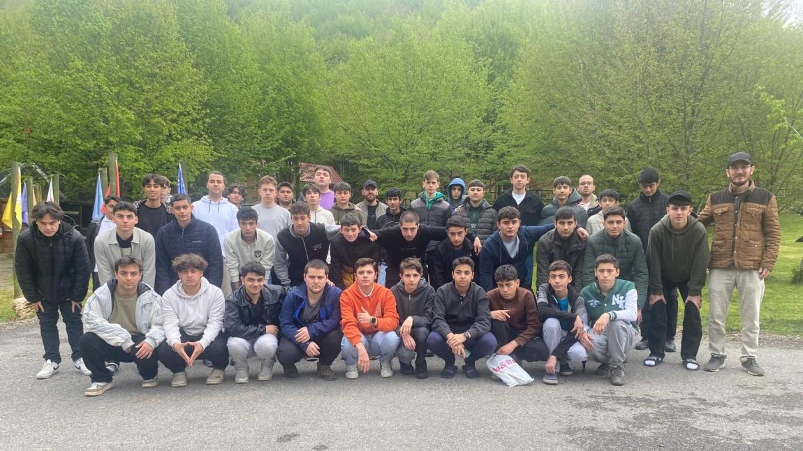 Öğrencilerimiz Doğayla Buluştu: Unutulmaz Kamp Deneyimi